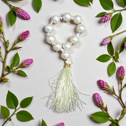 Natural Pearl Finger Mala with 9+1 lustrous white Moti beads, handcrafted for meditation and purity of mind