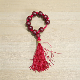 Natural Red Sandalwood (Lal Chandan) Finger Mala with 9+1 lab-certified fragrant red beads, handcrafted for meditation, mantra chanting, and deeper focus by MALAWALA