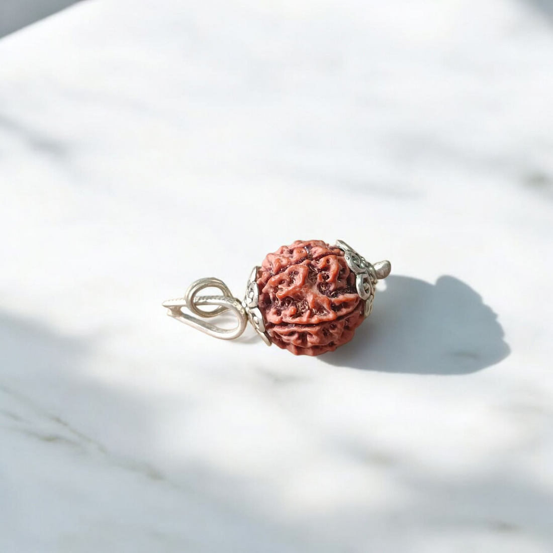 5 Mukhi Rudraksha Pendant – Benefits & Spiritual Power
