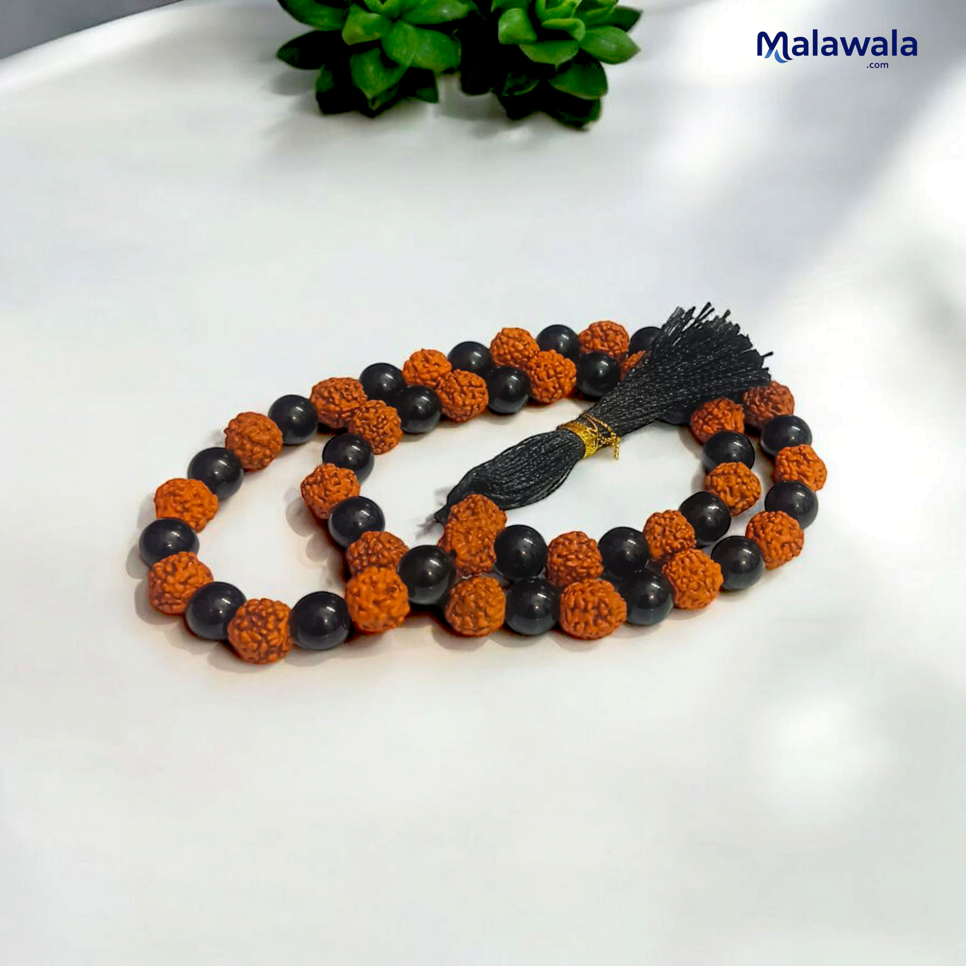 5 Mukhi Rudraksha with Black Hakik Mala 8MM 108+1 Beads Lab Certified | Malawala