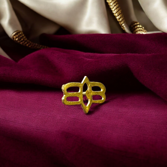A brass Tripund With Third Eye Tilak Stamp showing three horizontal lines and a third eye symbol, handcrafted for precise forehead application