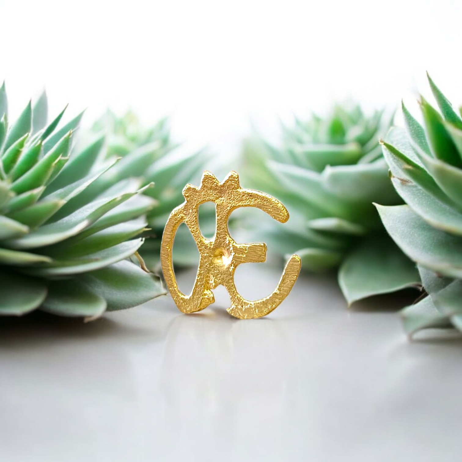 Brass Om Tilak Stamp – Forehead Thappa with Sacred ॐ Symbol for Puja and Meditation