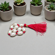 Close-up of MALAWALA Natural Pearl Finger Mala with 9+1 round 10–11mm pearls, ideal for meditation, japa, and daily spiritual use