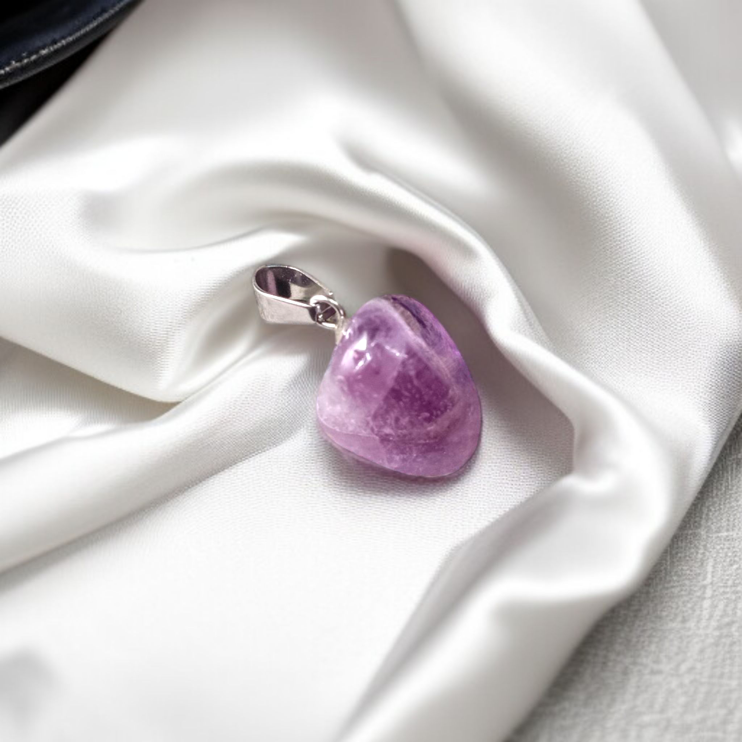 Handcrafted amethyst pendant with silver alloy chain – gemstone locket for healing and spiritual clarity