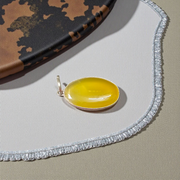 Yellow Agate Pendant | Peela Hakik Locket | Lab Certified Spiritual Jewelry – Malawala