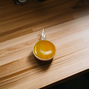Yellow Agate Pendant | Peela Hakik Locket | Lab Certified Spiritual Jewelry – Malawala