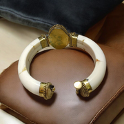 Lab certified Green Agate (Green Hakik) Bracelet with 8mm antique-style polished beads on a stretchable thread