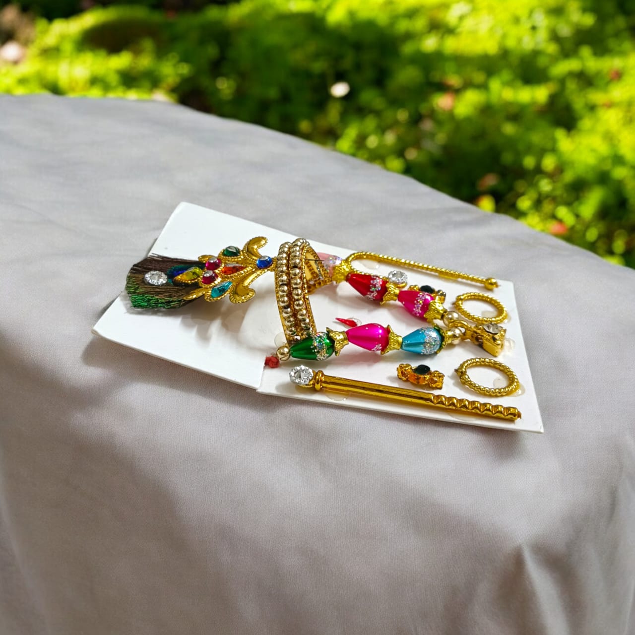 Laddu Gopal Shringaar Set | Mukut, Earrings, Bangles, Mala & Bansuri – Malawala