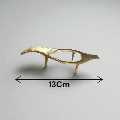 Pure Brass Shankh Stand in elegant traditional design – suitable for various conch shell sizes, ideal for pooja altars and temples