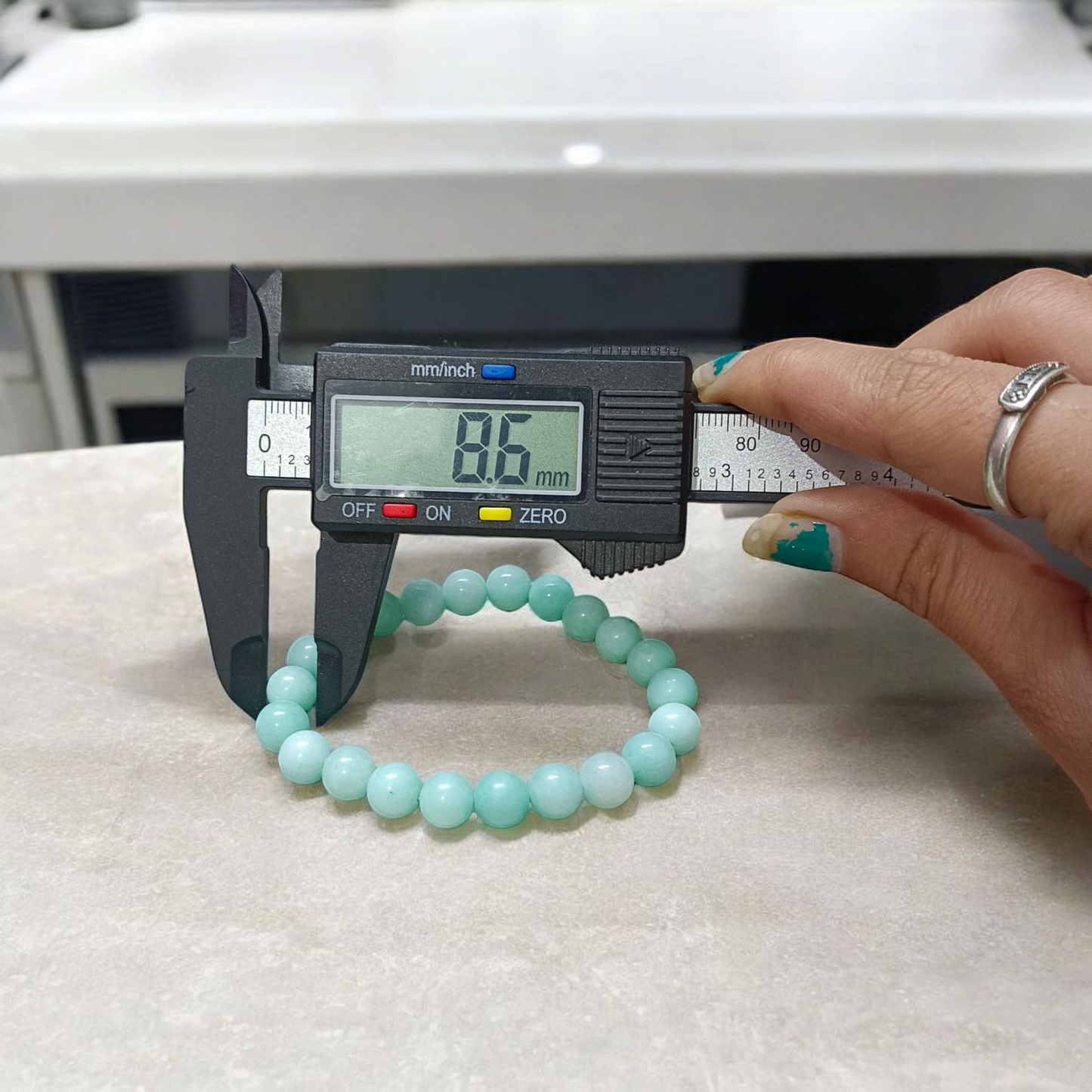 Stretchable Greenish Blue Onyx Bracelet with 8mm round beads – Lab Certified healing crystal jewelry