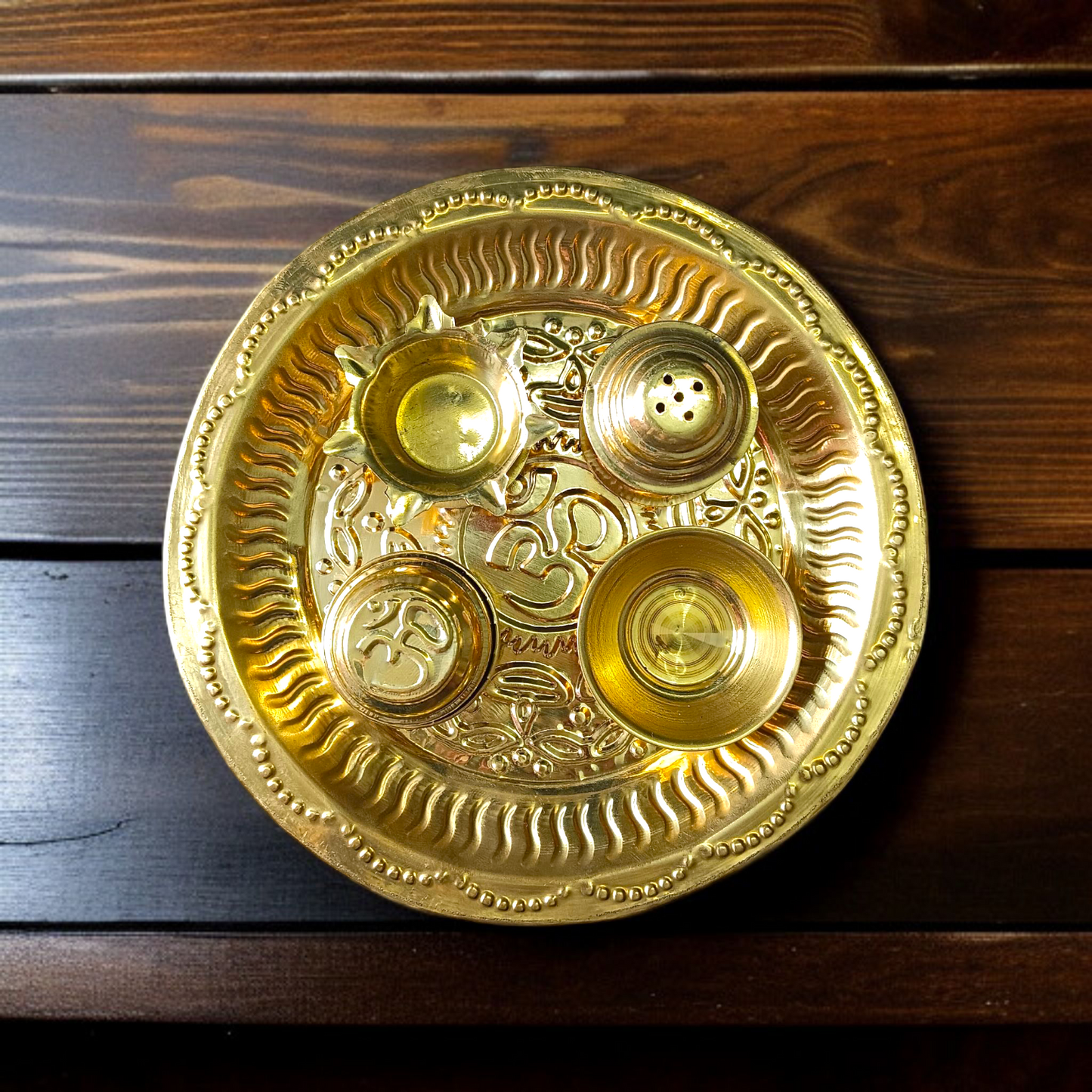 Traditional Aarti Thali with compartments for diya, agarbatti, kumkum, and flowers – ideal for pooja rituals and festive celebrations